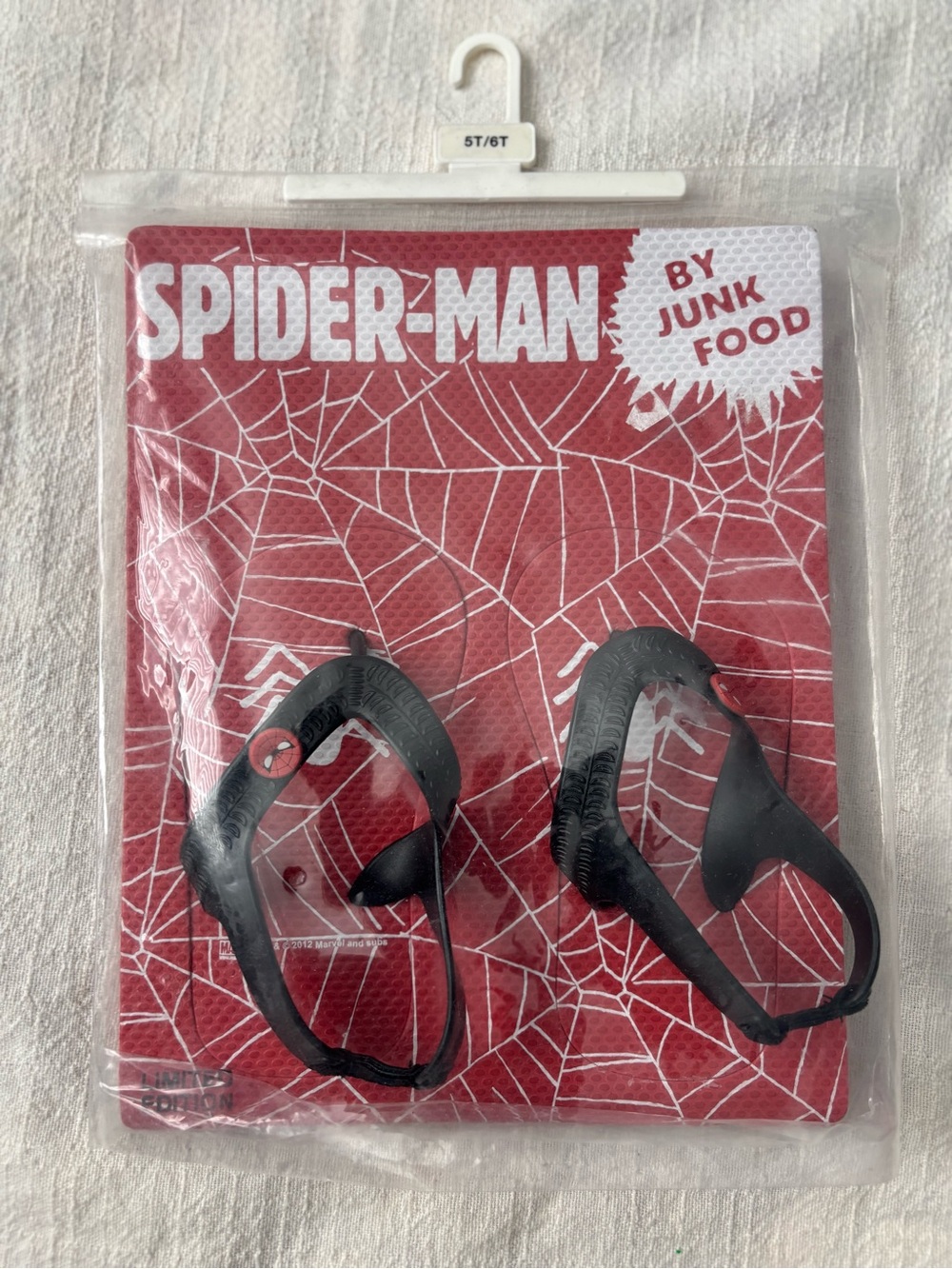 Spider-Man Kids' Black Sandals by Junk Food - Red/Black size 5/6T